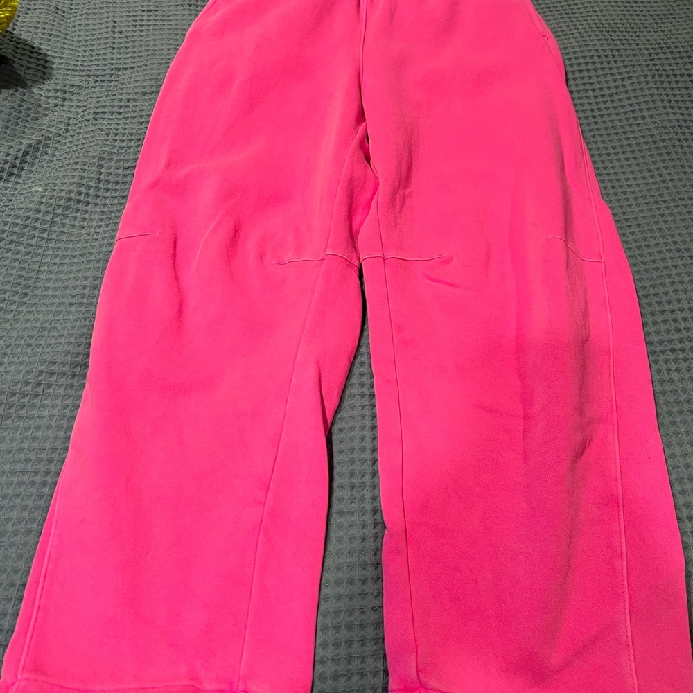 Gap Vibrant Pink sweatpants